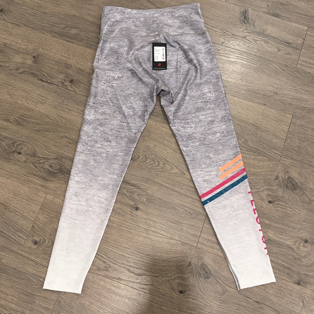 Peloton Roller Rink High Waisted Leggings - Size Medium - NWT! legging athletic - Picture 3 of 9